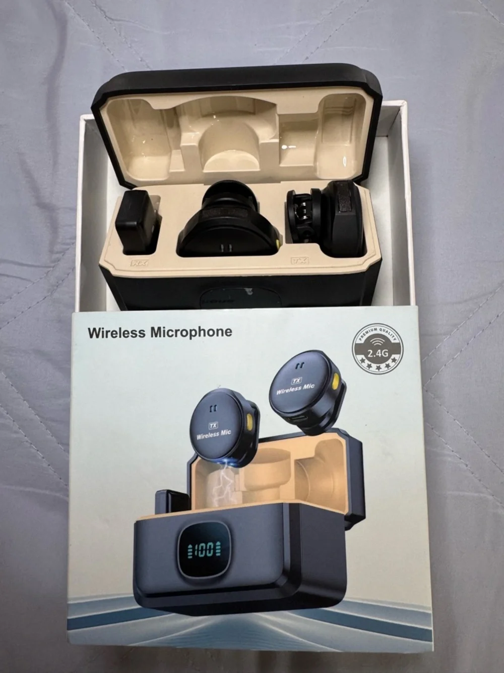 Wireless Lavalier Microphone for iPhone | Dual Mic 2.4G | New in Box